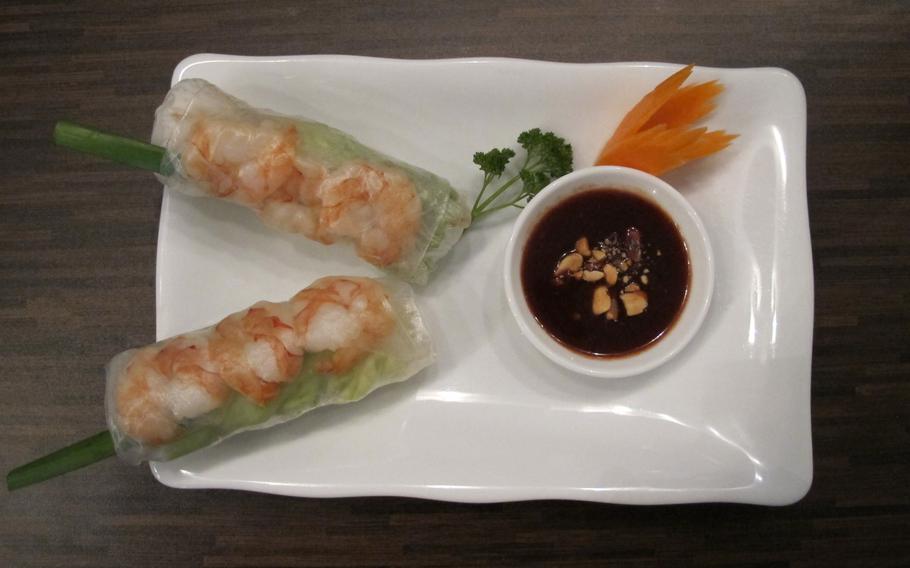 Cold Vietnamese spring rolls are among the favorite dishes at Kaiserslautern's Restaurant Saigon. Fillings can include shrimp, beef or chicken, but the main ingredients are crunchy raw vegetables and thread noodles stuffed snugly into a thin rice paper wrapper.