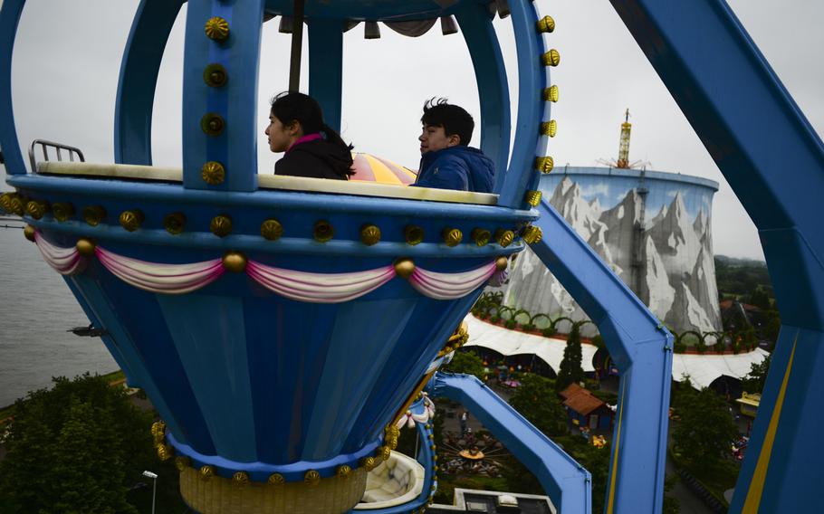 Kernie's Family Park visitors ride a Ferris wheel.