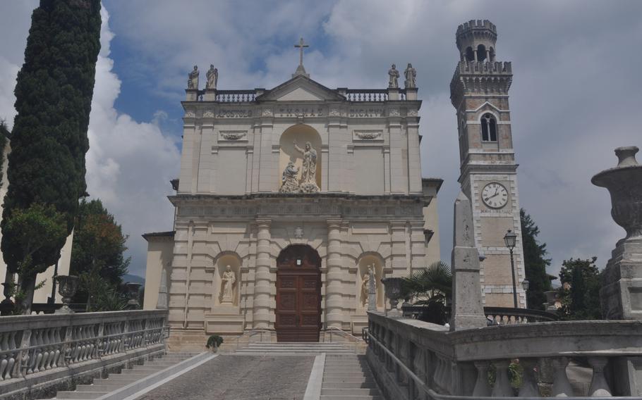 The parish church of Saint Thomas the Apostle dominates Piazza Martiri Garibaldini (plaza of Garibaldi's martyrs) in Caneva, Italy.