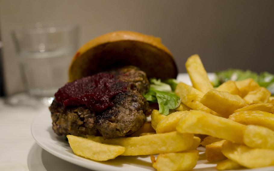 A hamburger with beetroot jelly is one of the more hearty sandwiches on Jamaica Blue's menu. The restaurant also offers dishes such as pasta and lasagna. 