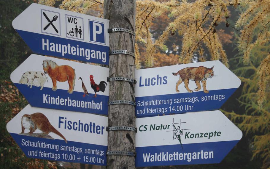 Signposts help direct visitors to various parts of the park. For those wishing to catch a glimpse of the elusive lynx, it is best to visit the Wildpark in Pforzheim during feeding times because the cat often remains hidden.  
