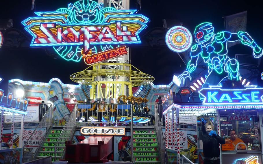 Countless thrill rides beckon to those brave of heart at the 2016 Hamburger DOM. Photo by Karen Bradbury.