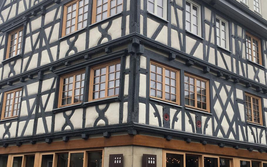 Drei Mohren is a Turkish restaurant in Sindelfingen?s old town area. The eatery operates out of a 300-year-old building that was restored several years ago.